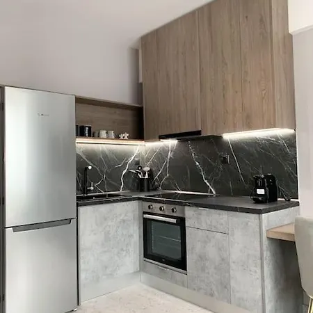 Tailor 4 * Tessalónica